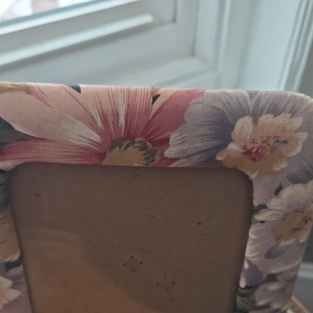 Floral Picture Frame - Picture 2 of 8